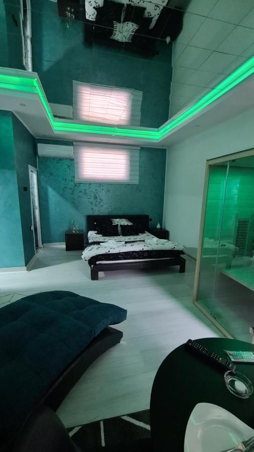 Apartman Melody Парачин Екстер'єр фото