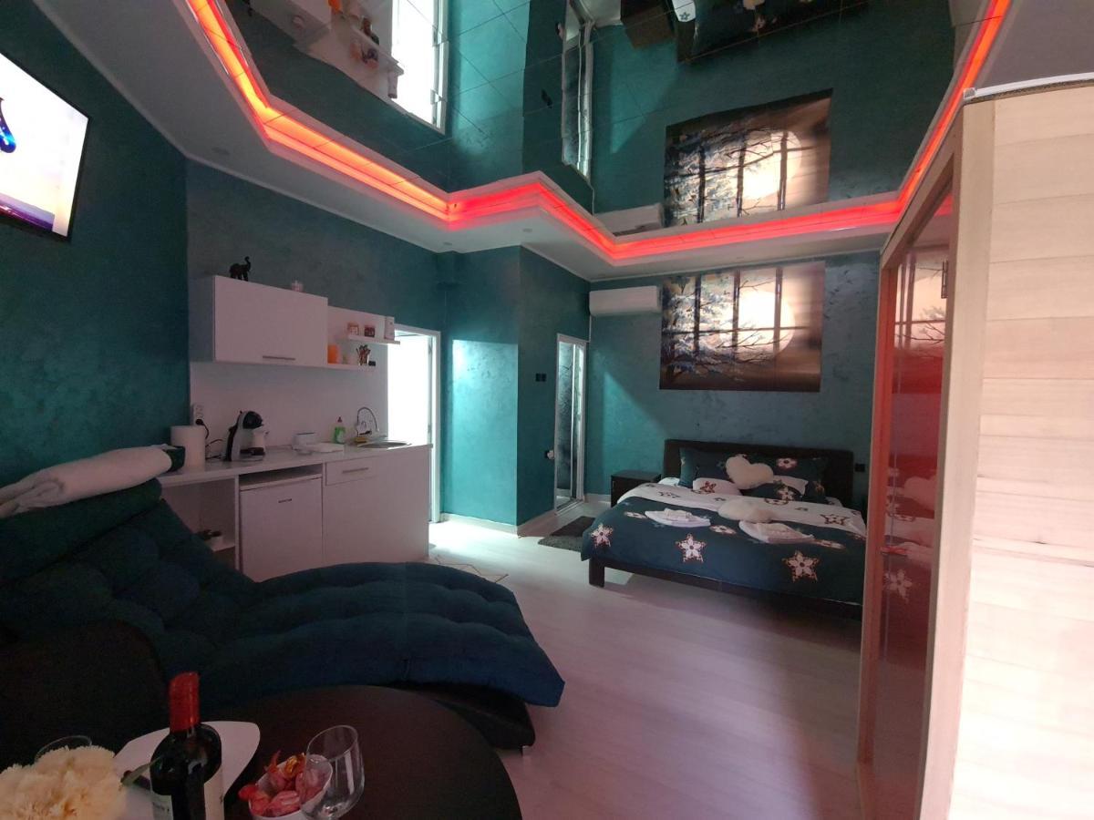 Apartman Melody Парачин Екстер'єр фото